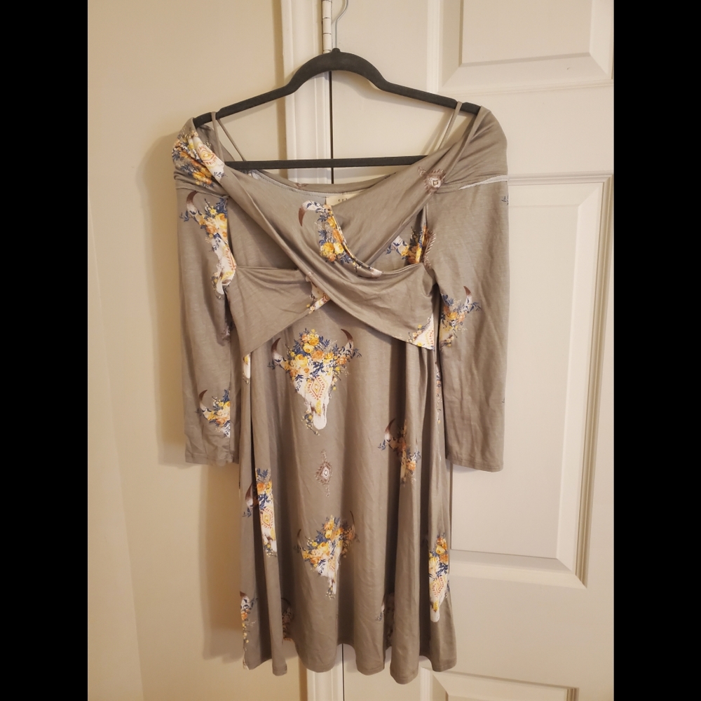 Entro Off the shoulder dress w/straps